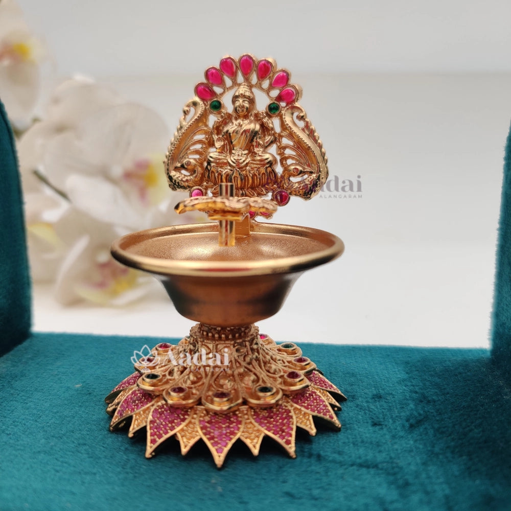 Lakshmi Vilakku / Diya