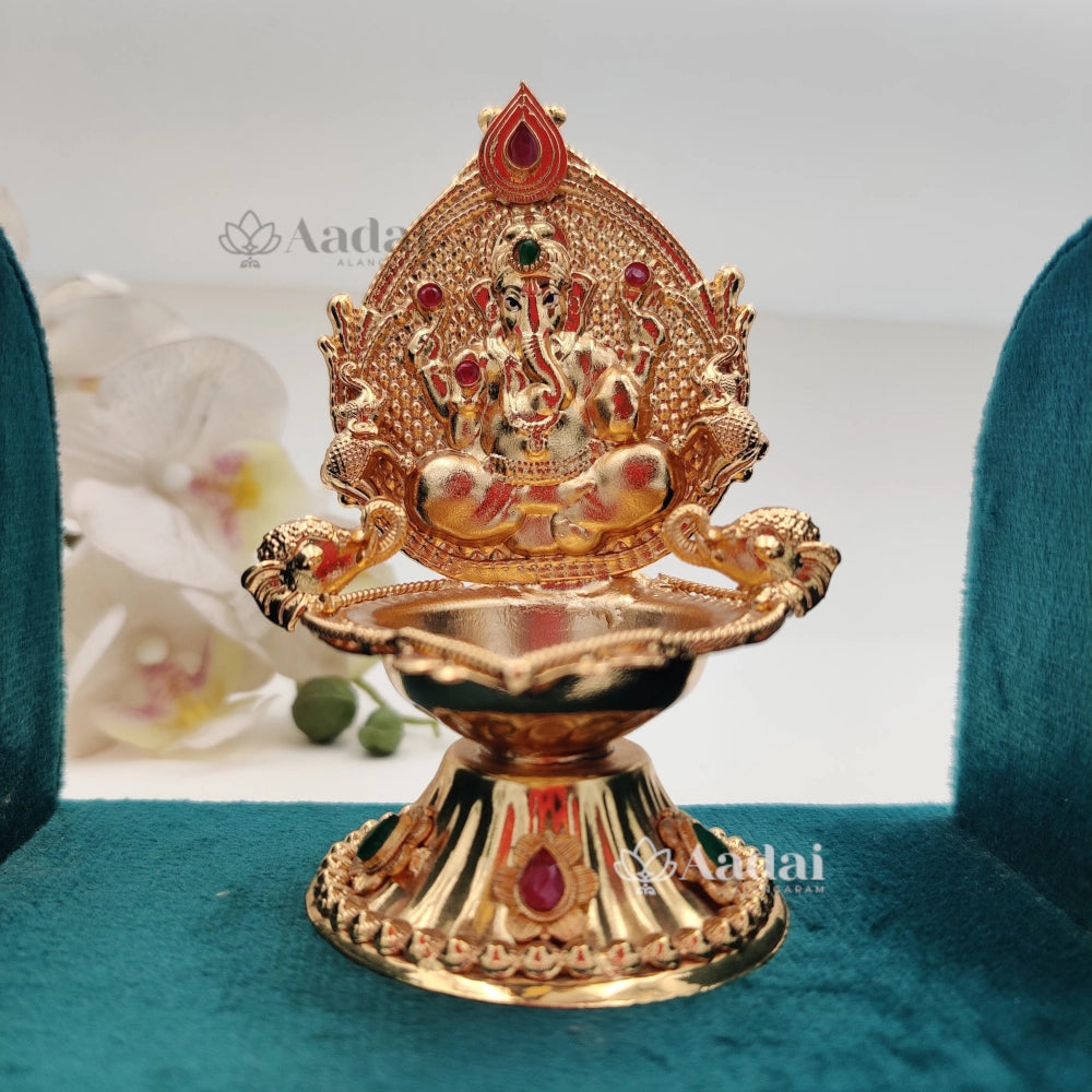 Vinayagar vilakku / Diya