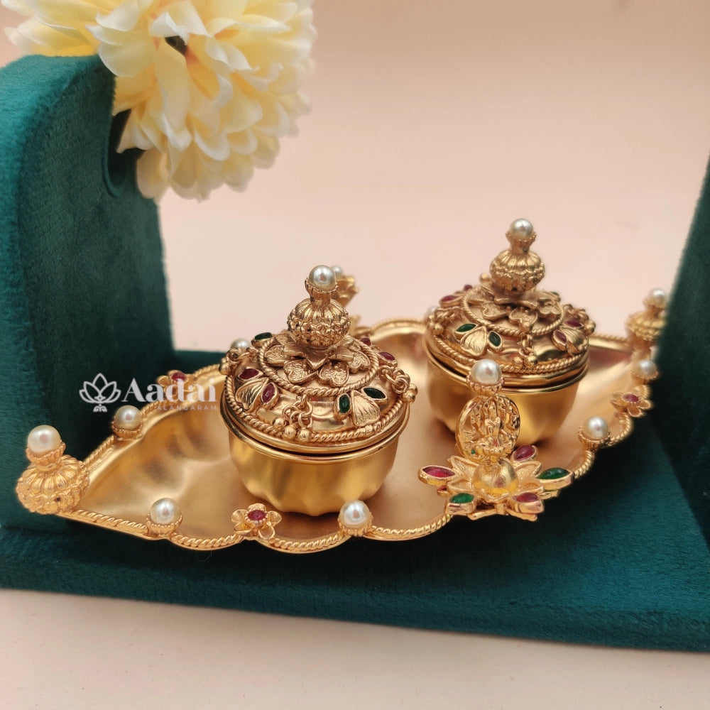 Floral kumkum box