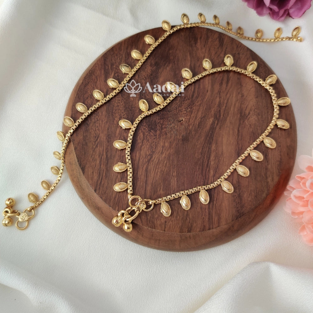 Oval shape antique simple anklet