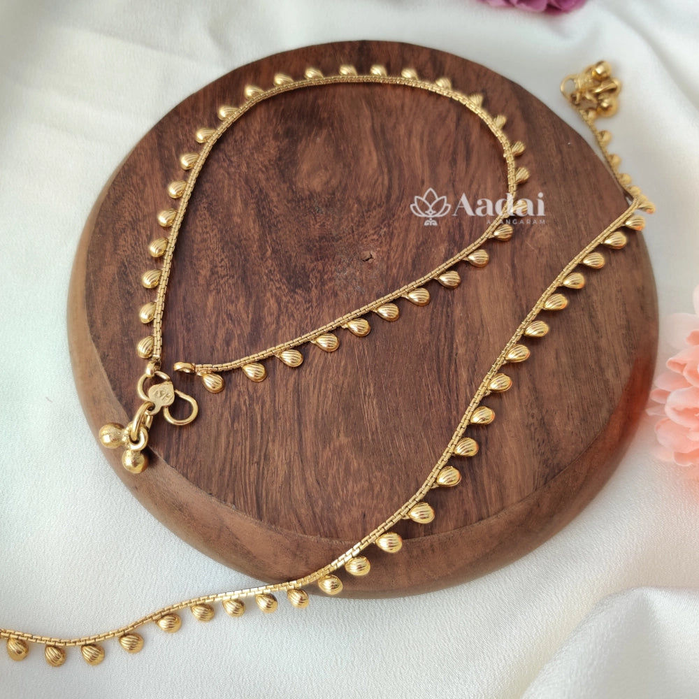 Droplet design antique anklet
