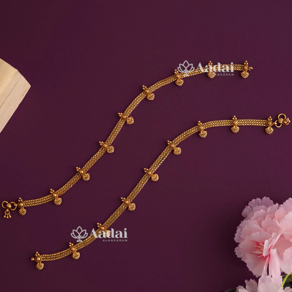 Elegant Antique Anklet