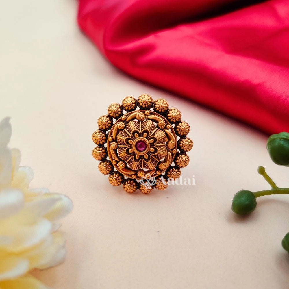 Antique Floral Finger Ring