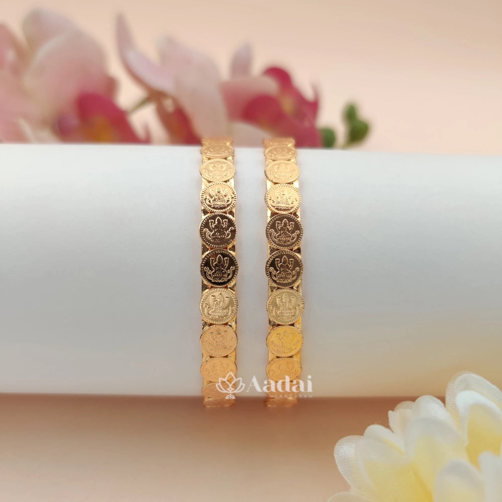 Lakshmi Kasu Gold Bangle