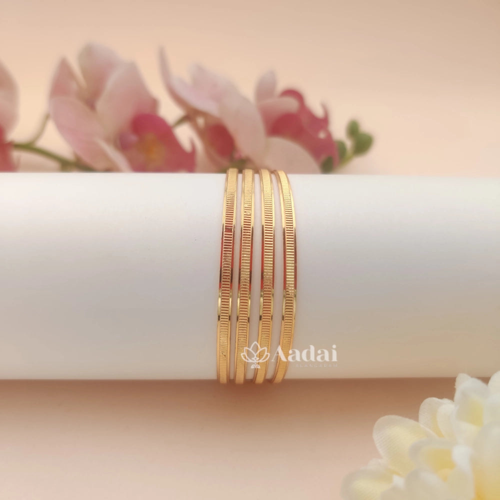 Simple Kids Bangle