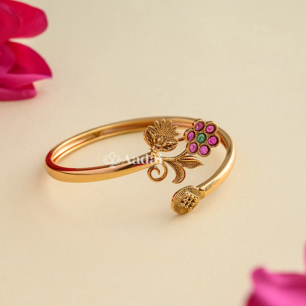 Floral Gold Look Alike Bracelet