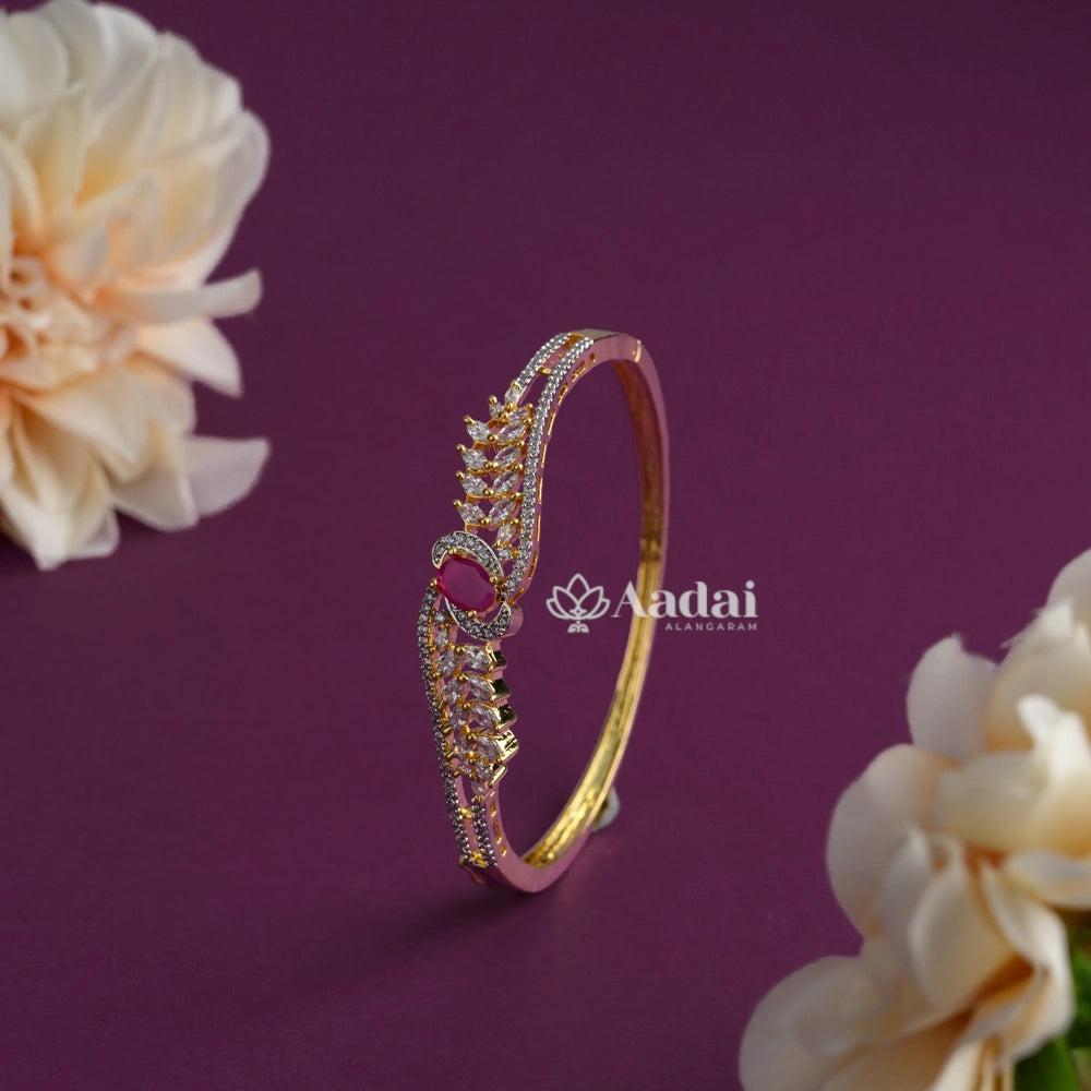 Scarlet Sparkling Bracelet - Ruby