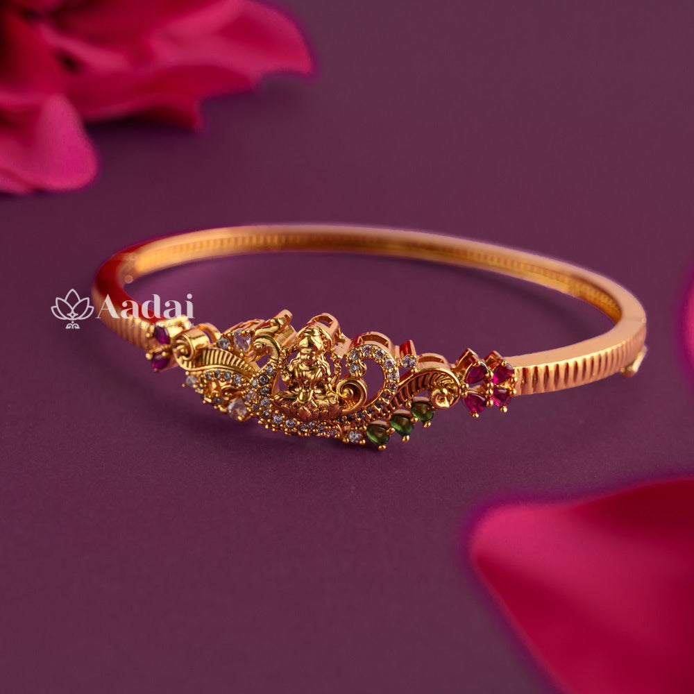 Diverging Lakshmi Bracelet