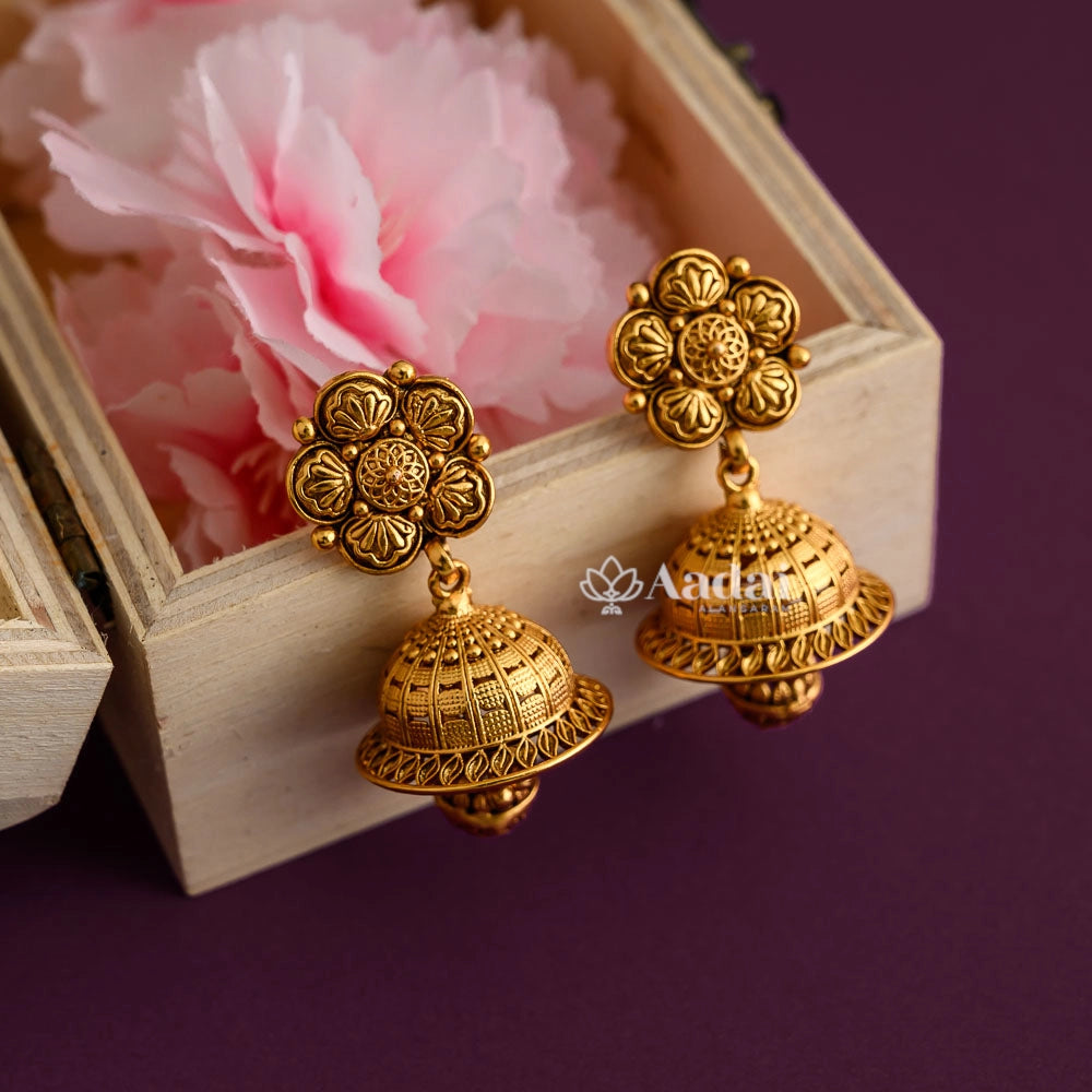Intricately Designed Necklace