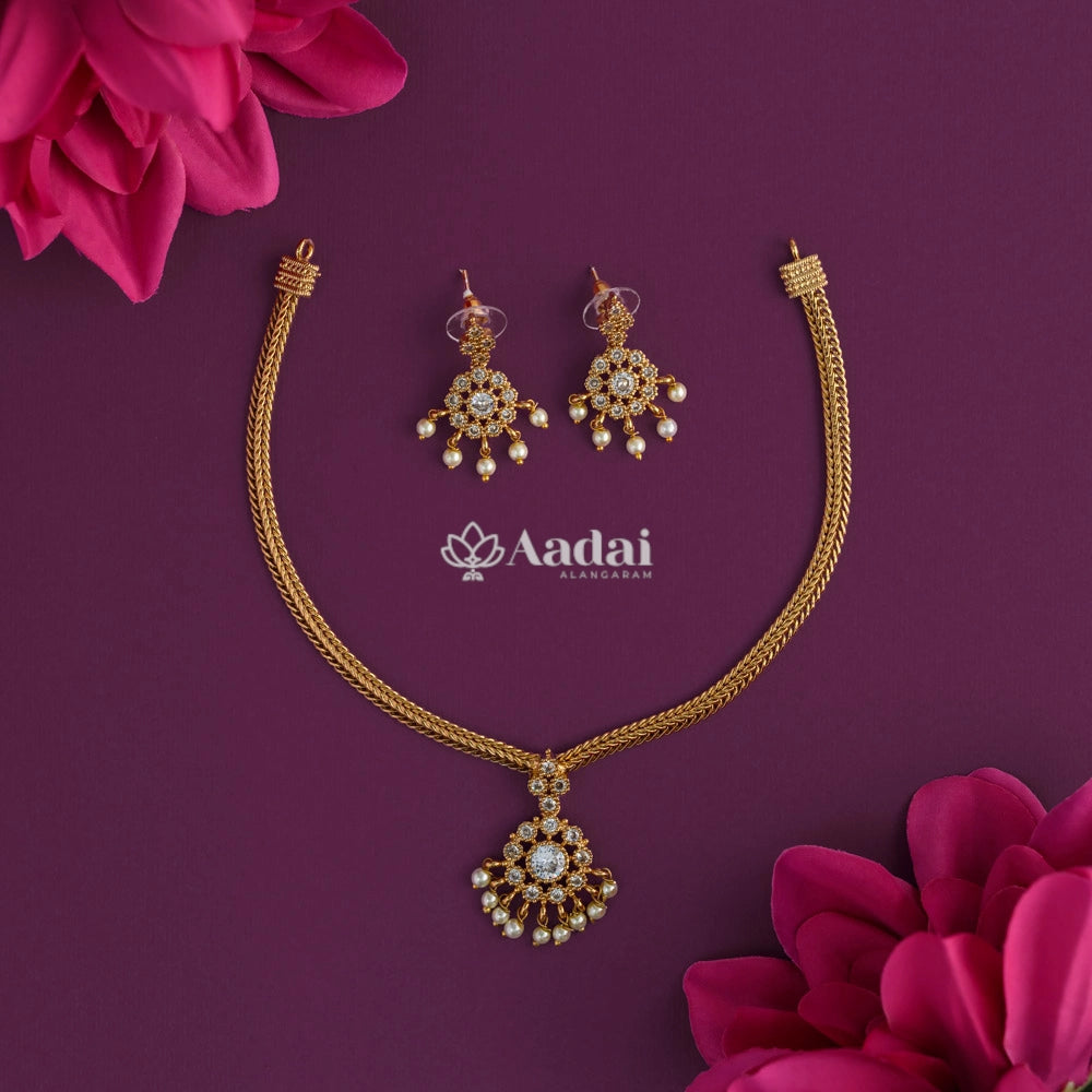 Classic Cute Elegant Attigai - White