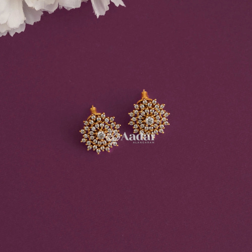 Glittering Diamond Look Flower Pendant Set