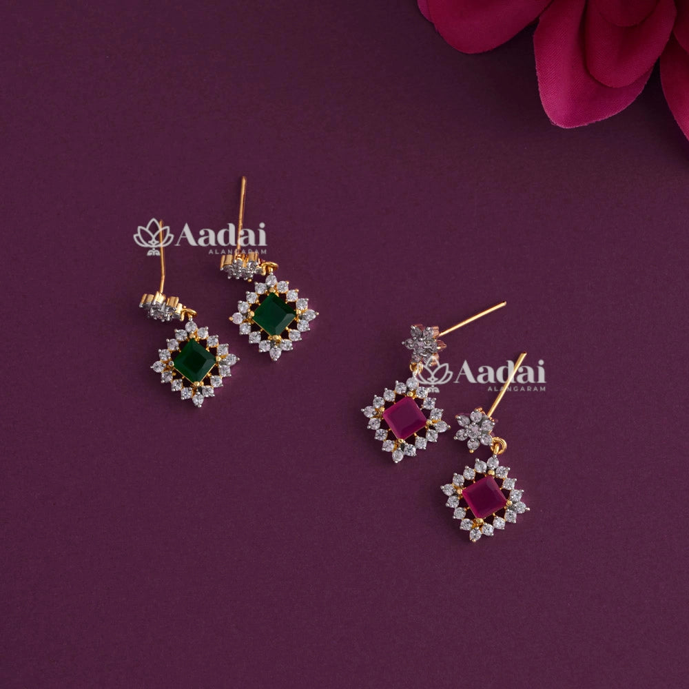Dazzling Cute AD Necklace