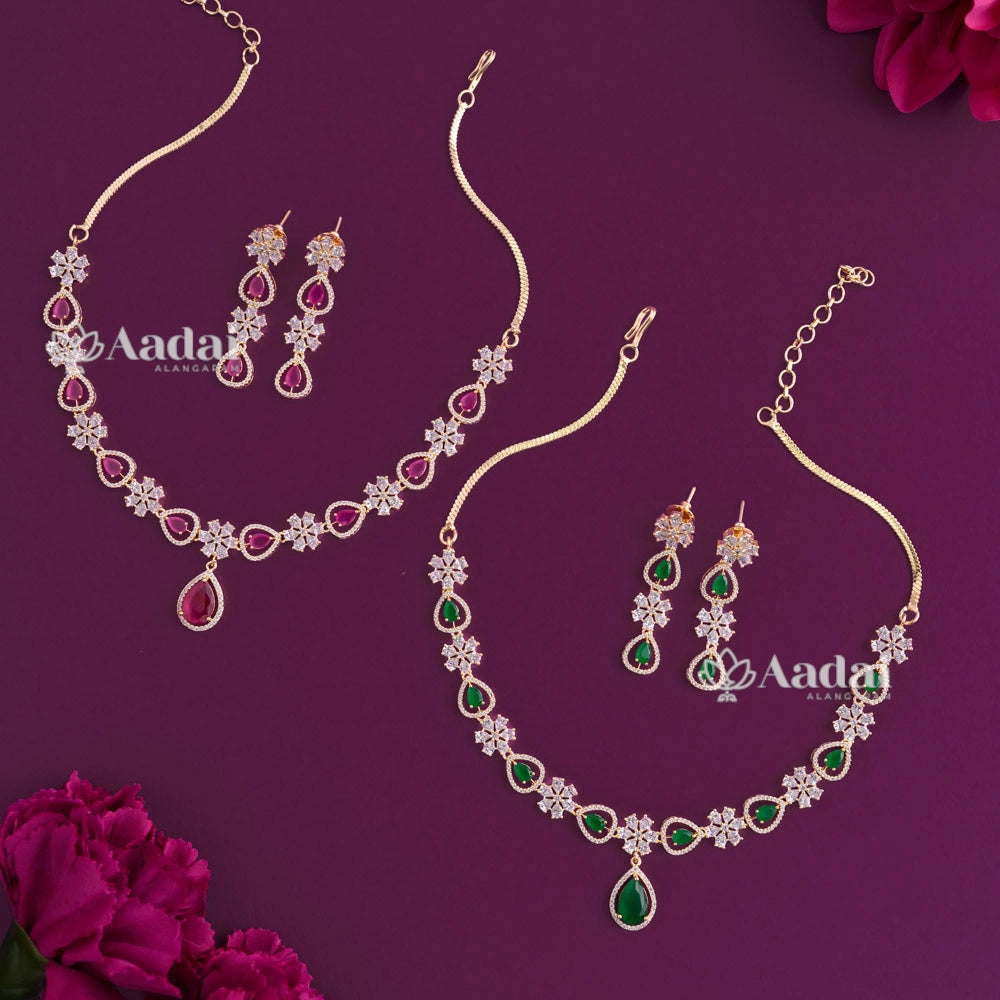 Floral GJ Finish Necklace