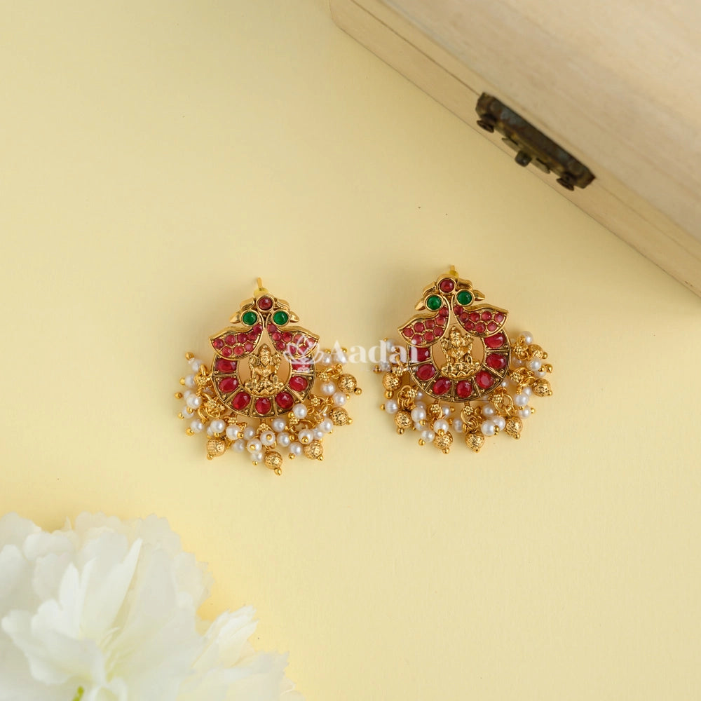 Mirthful Black Thread Dori Necklace