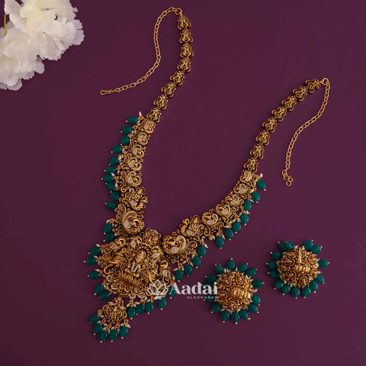 Stunning 2D Nagas Lakshmi Haram with Green Beads