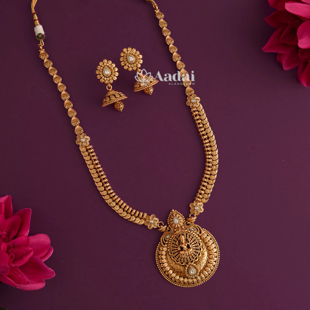 Luxuriant Lakshmi Haram - White