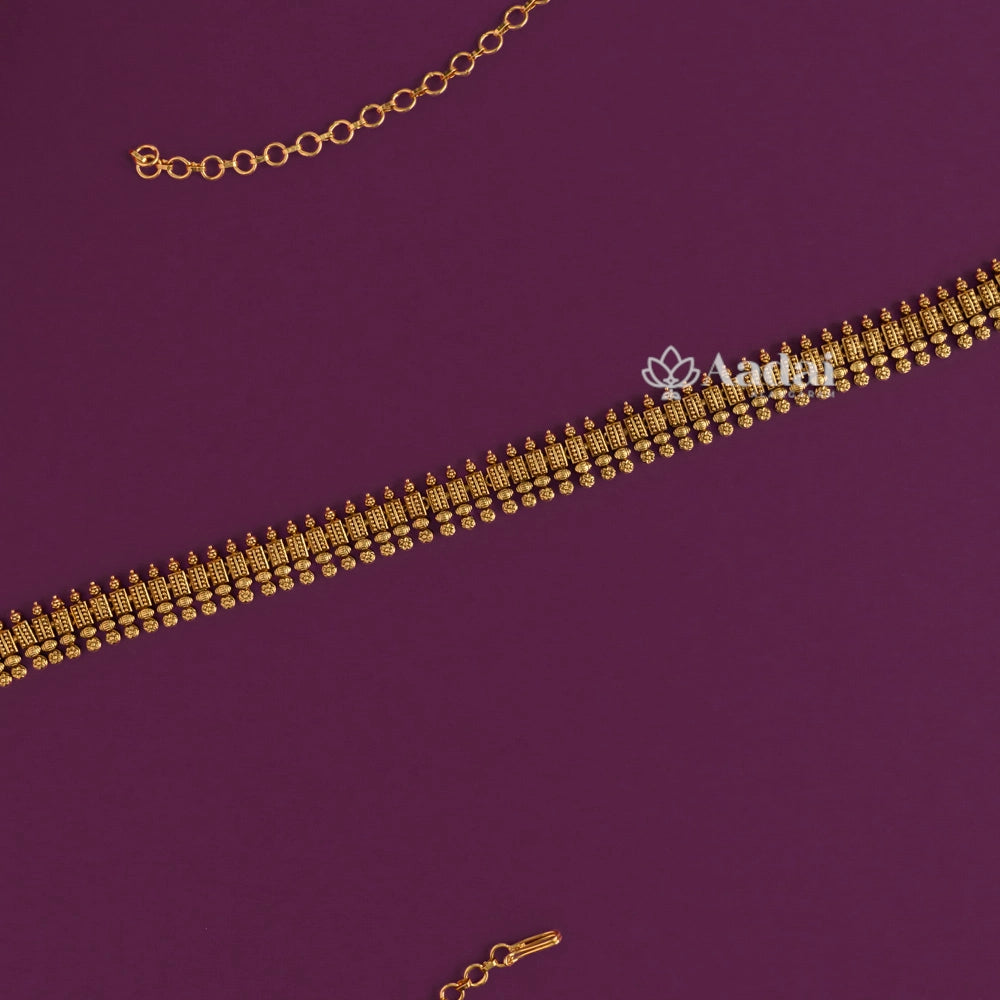 Modernistic Simple Antique Hip Chain