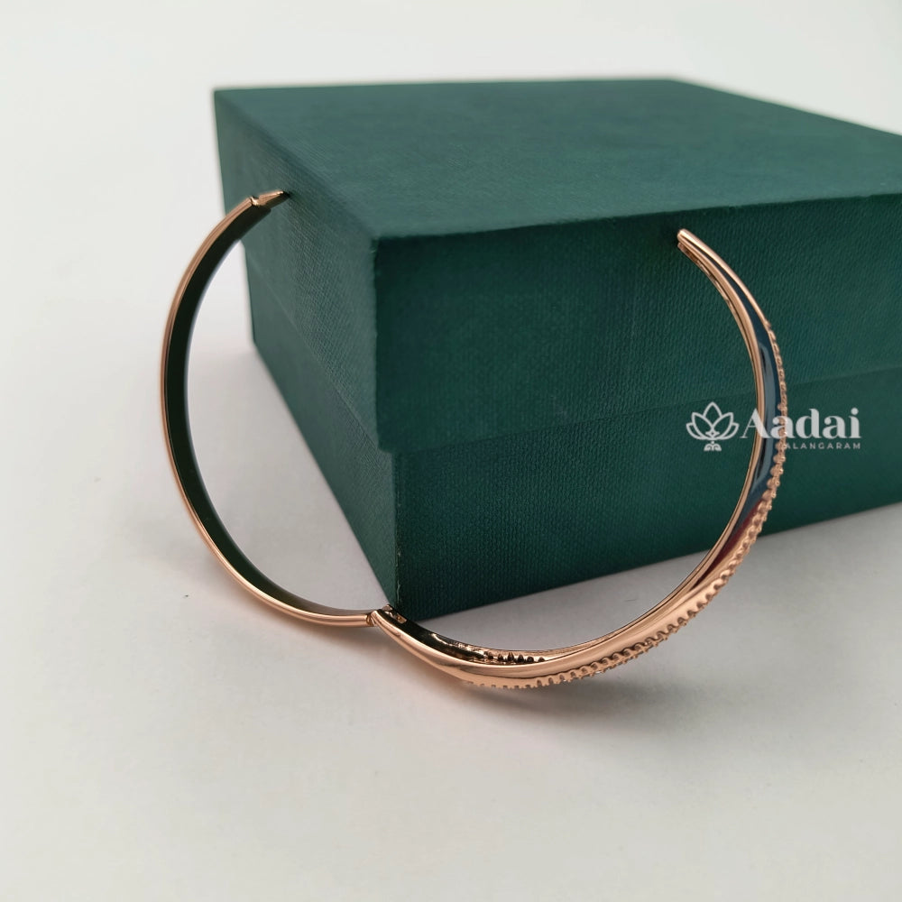 Elegant Rose Gold Bracelet