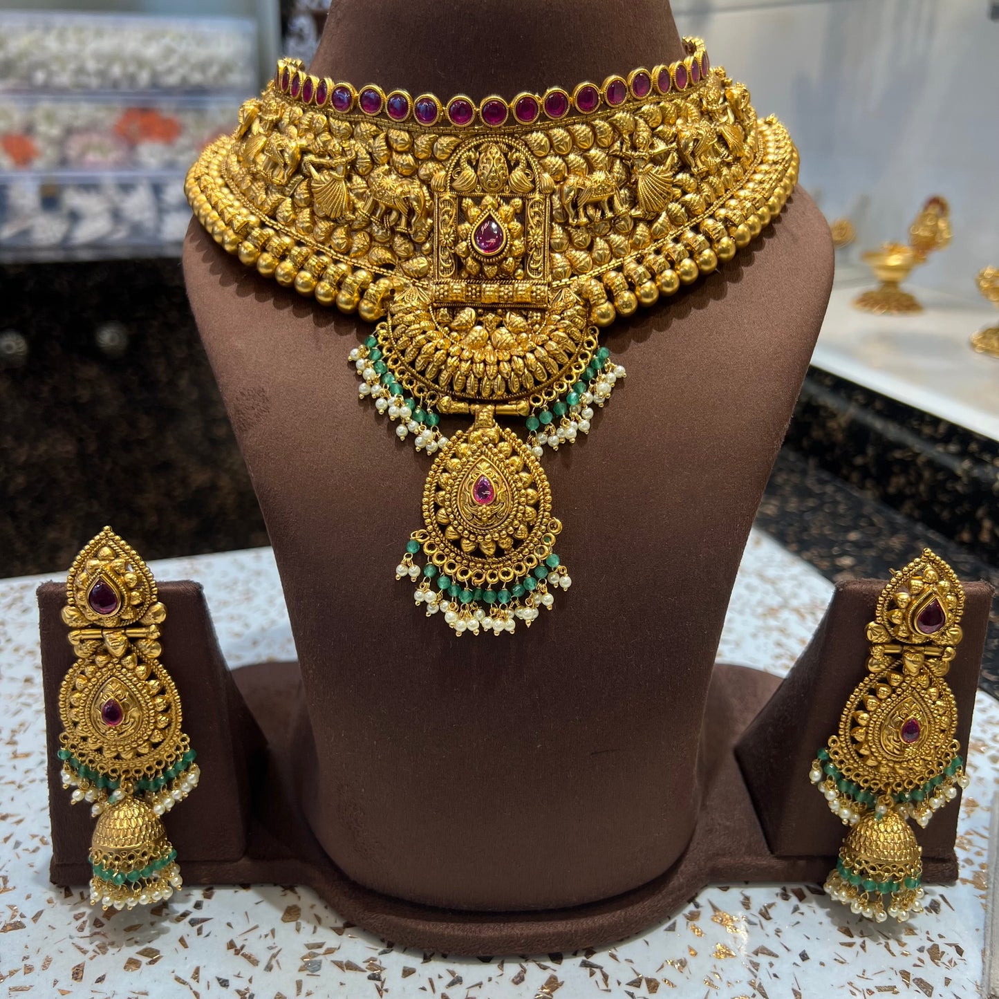 Imperial Carved Bridal Choker Combo Set