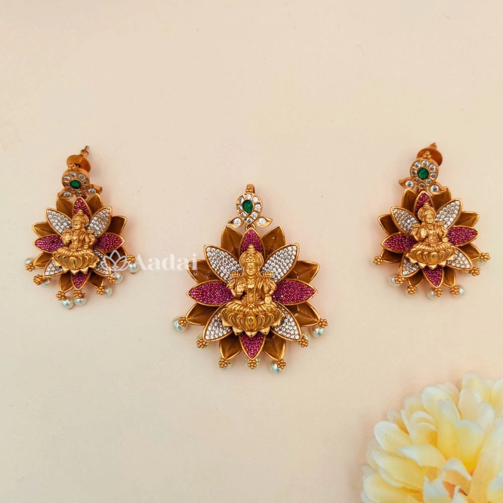 Floral Lakshmi Pendant Set