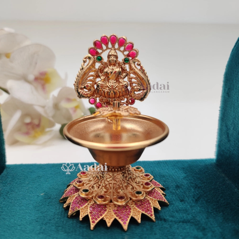 Lakshmi Vilakku / Diya