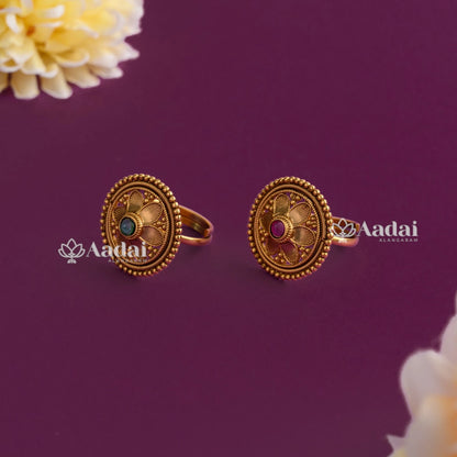 Antique Flower Adjustable Finger Ring 