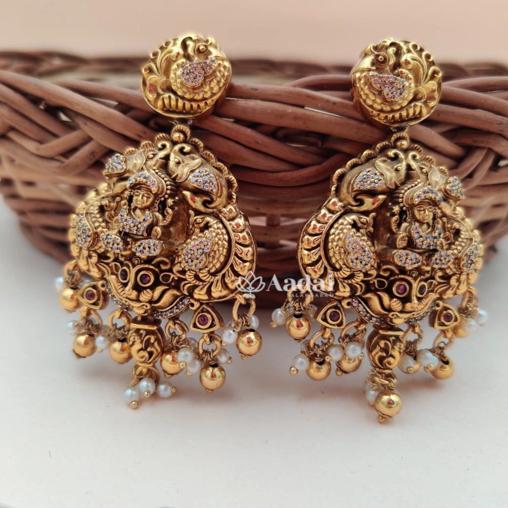 Naagas lakshmi devi earring