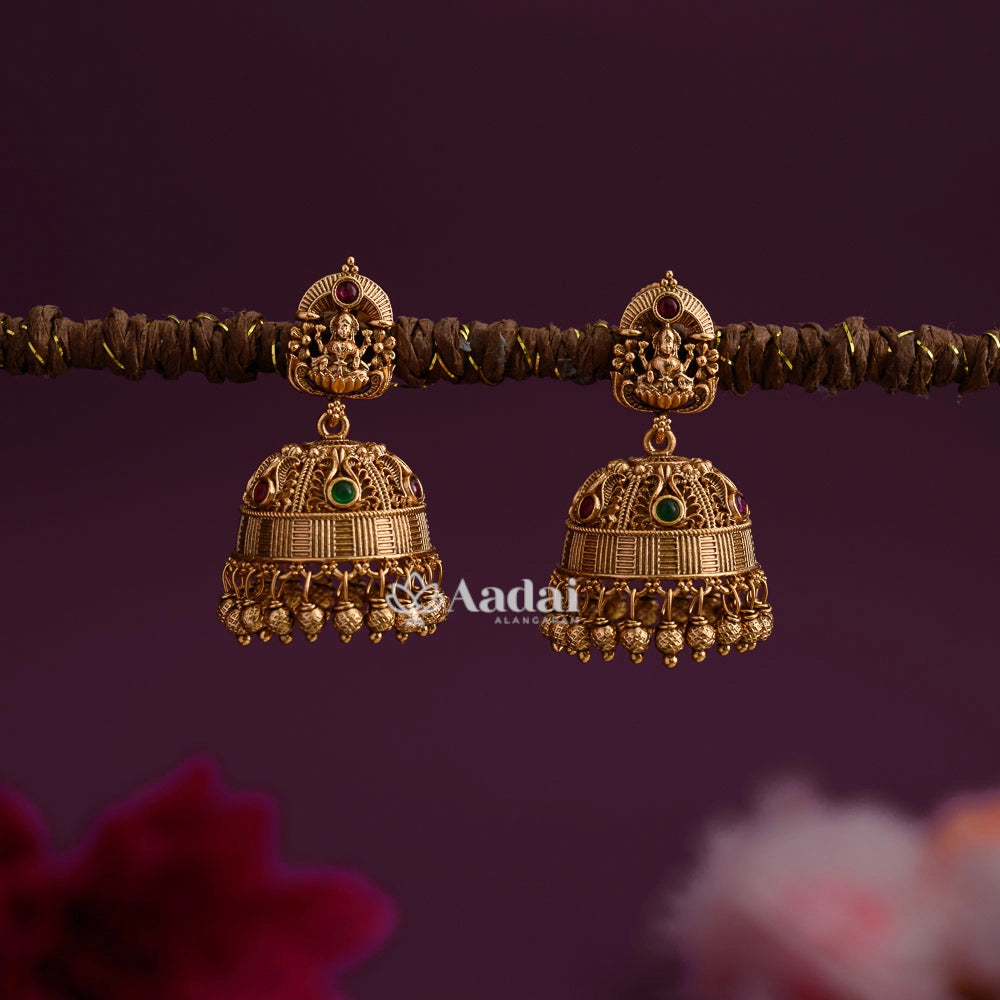 Stunning Lakshmi Jhumka