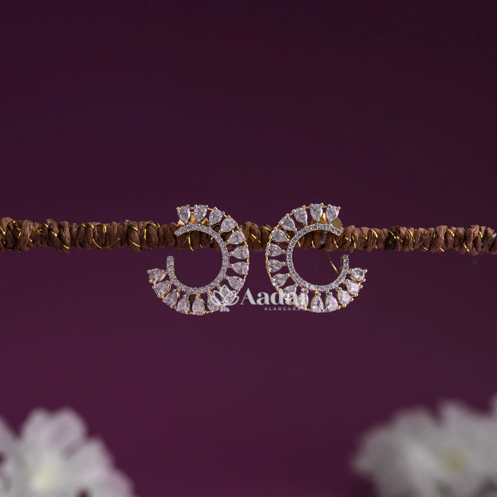 Stylish Zircon Stud