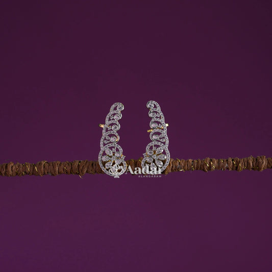 Insculpted Stud With Ear Cuff Style 