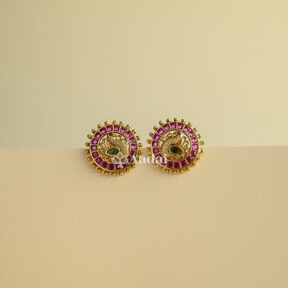 Peacock Kemp Round Stud