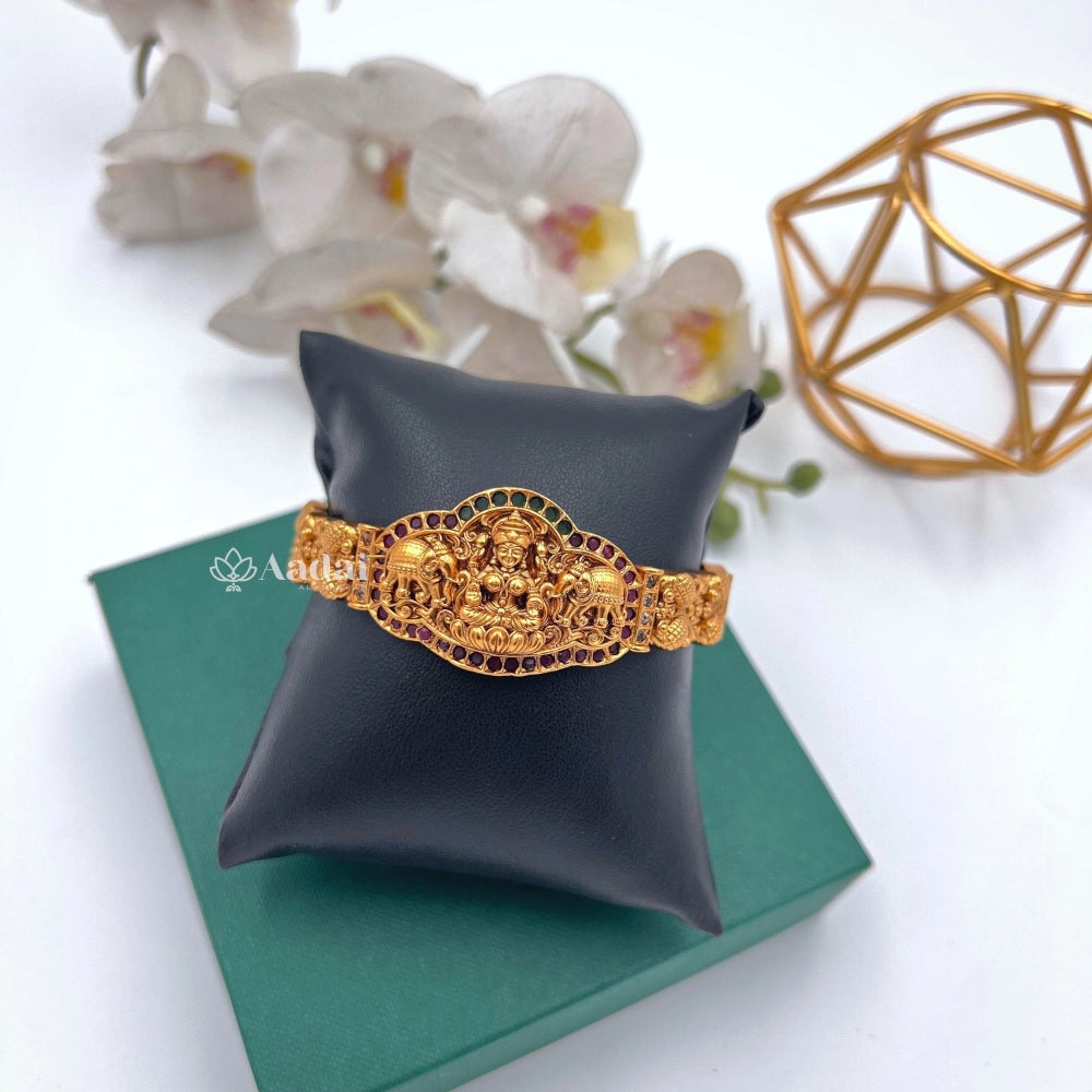 Posturing nagas lakshmi kada bangle