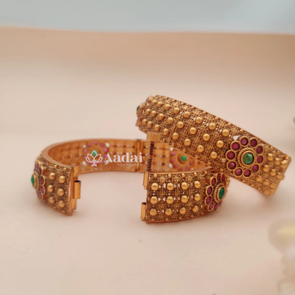 Antique Floral Kada Bangle