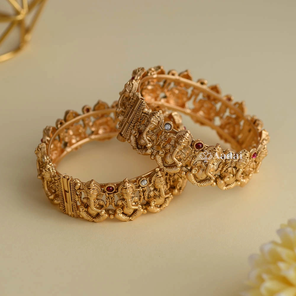 Ganesha kada Bangle