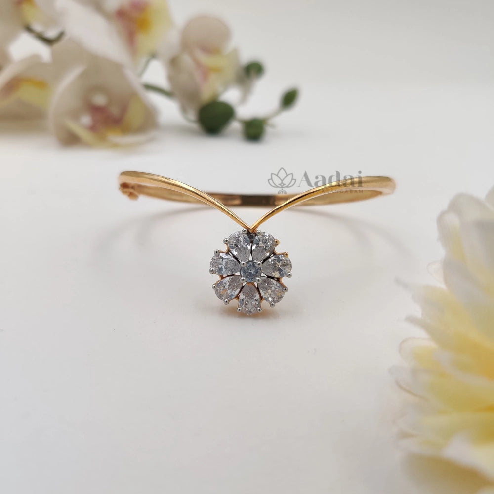 Floral diamond replica bracelet