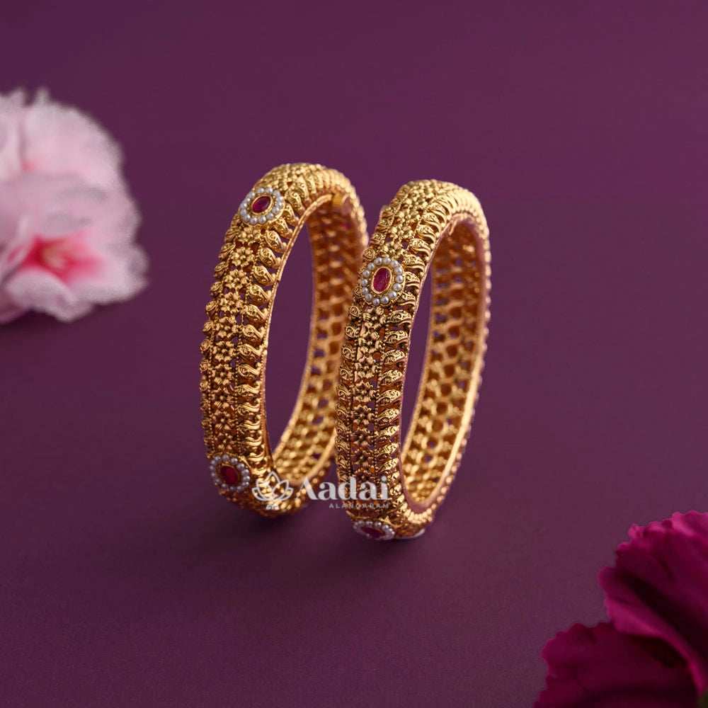 Stunning Royal Bangle