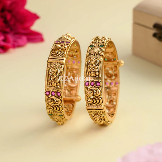 Lakshmi Mandapam Antique Kada Bangle