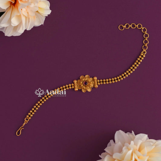 Simple Floral Bracelet Chain
