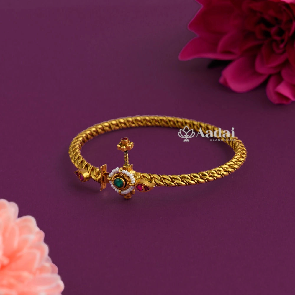 Wisped Single Bangle / Bracelet