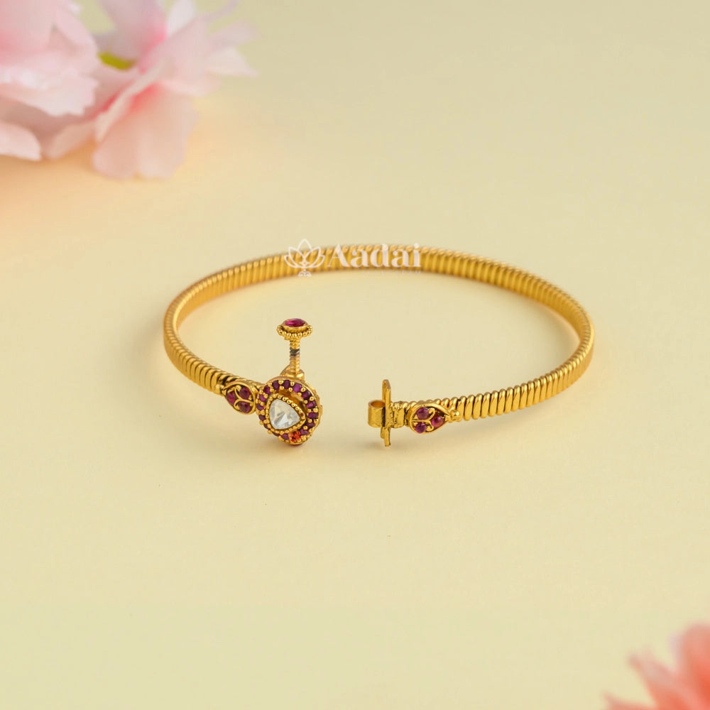 Coltish Single Bangle / Bracelet