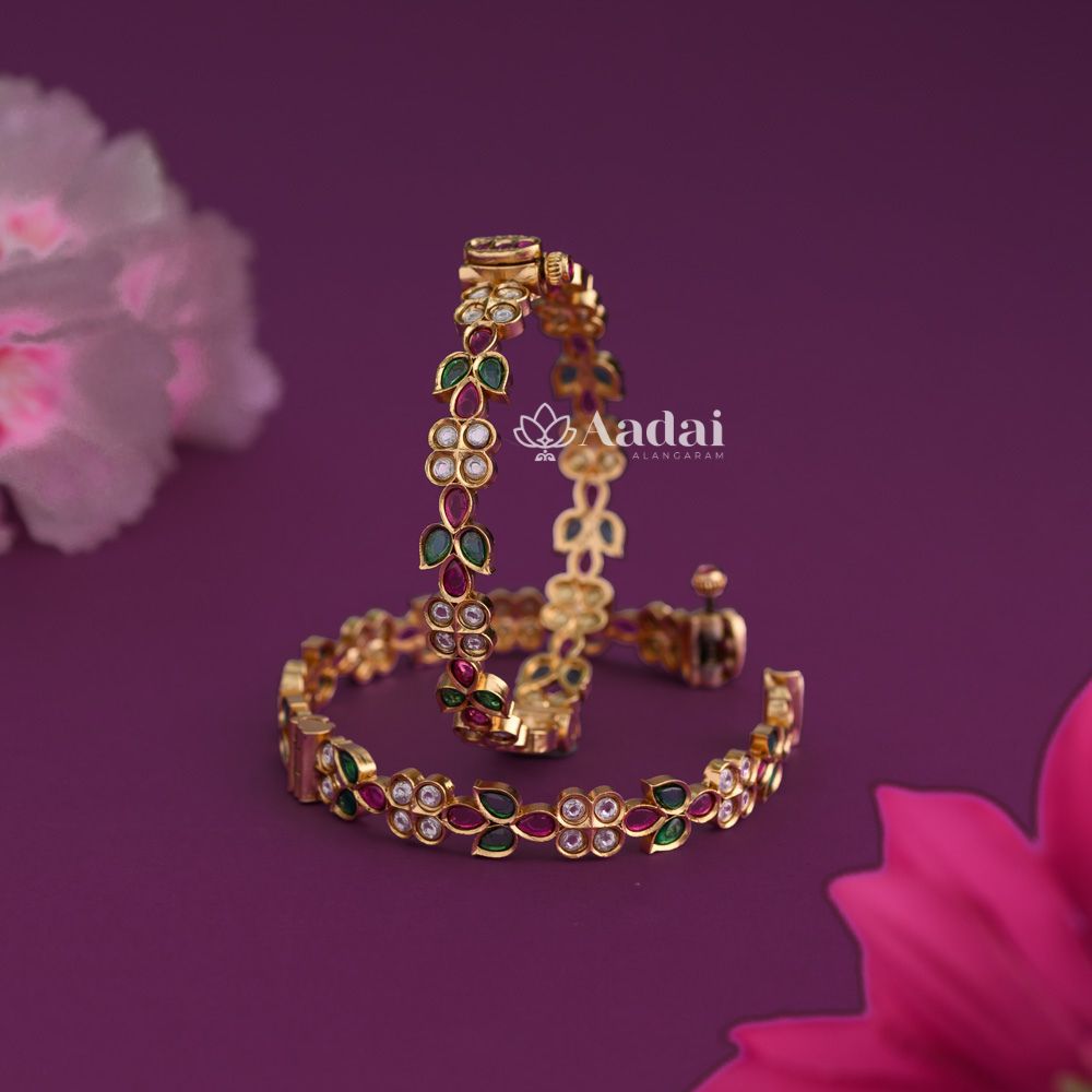 Customary Kemp Floral Bangle