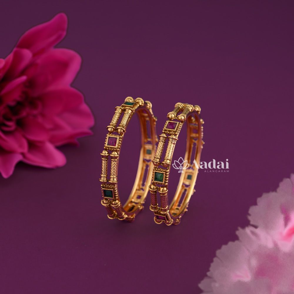 Celestial Elegent Antique Bangle