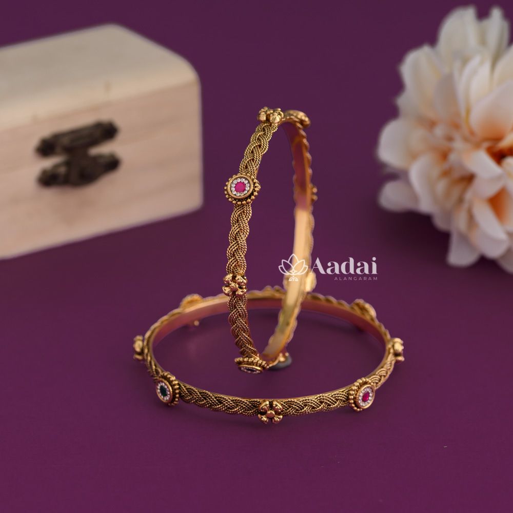 Enchanted Antique With Swarovski Bangle