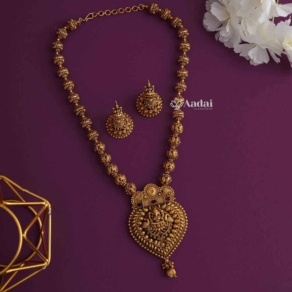 Gracious lakshmi mala set