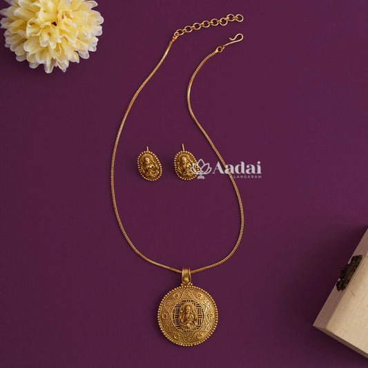 Lakshmi pendant chain set