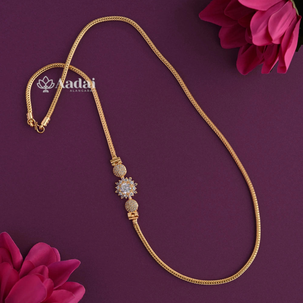 White Floral Mugappu Chain