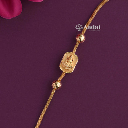 Lakshmi Mogappu Chain