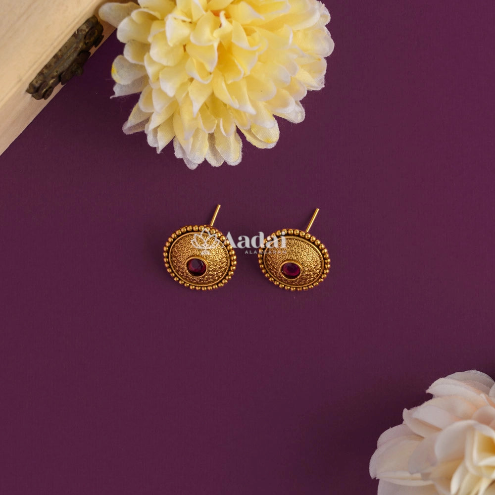 Simple Floral Pendant Chain Set - Ruby