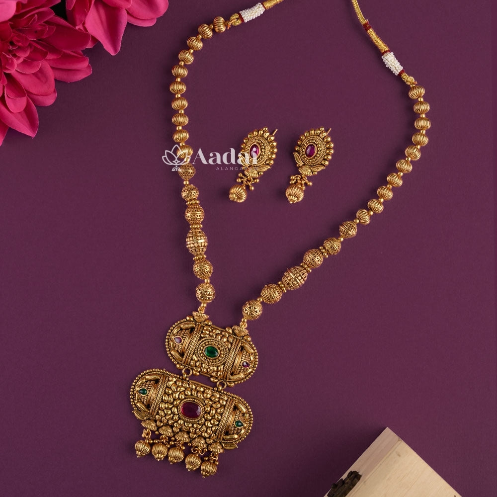 Sprauncy Antique Beaded Mala