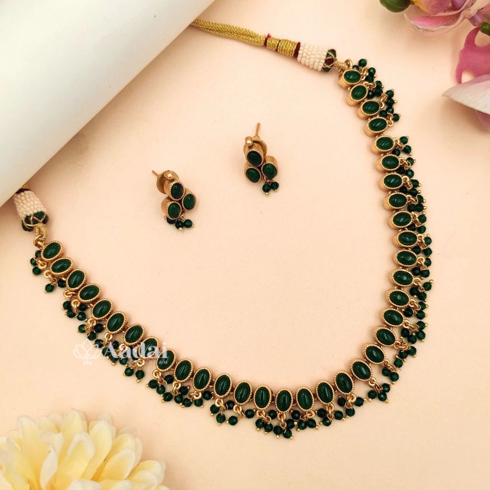 Beautiful Kemp stone Necklace - Green